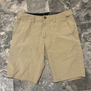 Volcom hybrid shorts 32 waist